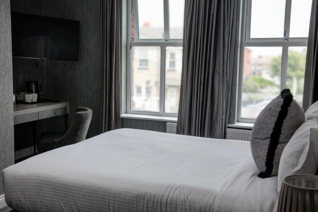 The Eccleston Hotel; BW Signature Collection St Helens  エクステリア 写真